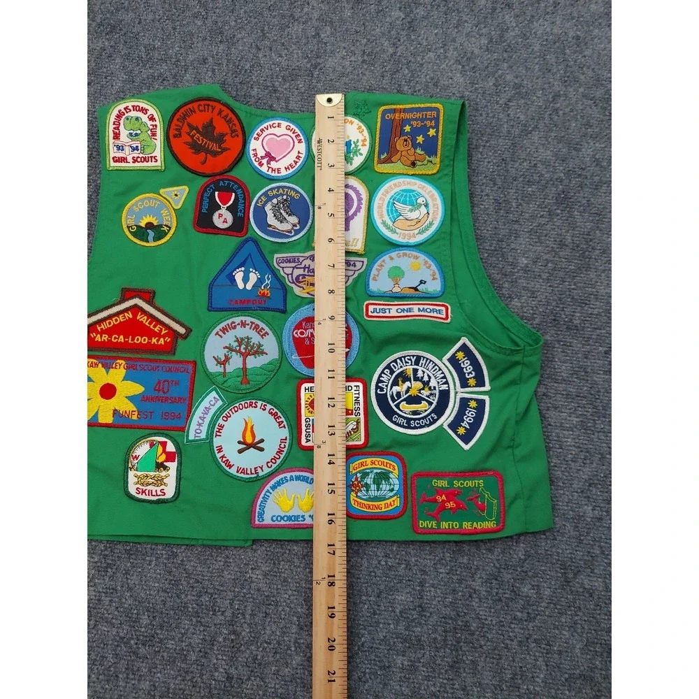 Vtg Girl Scout Vest Green XL 18-20 Lots of PATCHES Covered front&  backside 90's